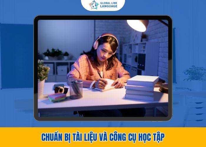 Chuẩn bị tài liệu và công cụ học tập
