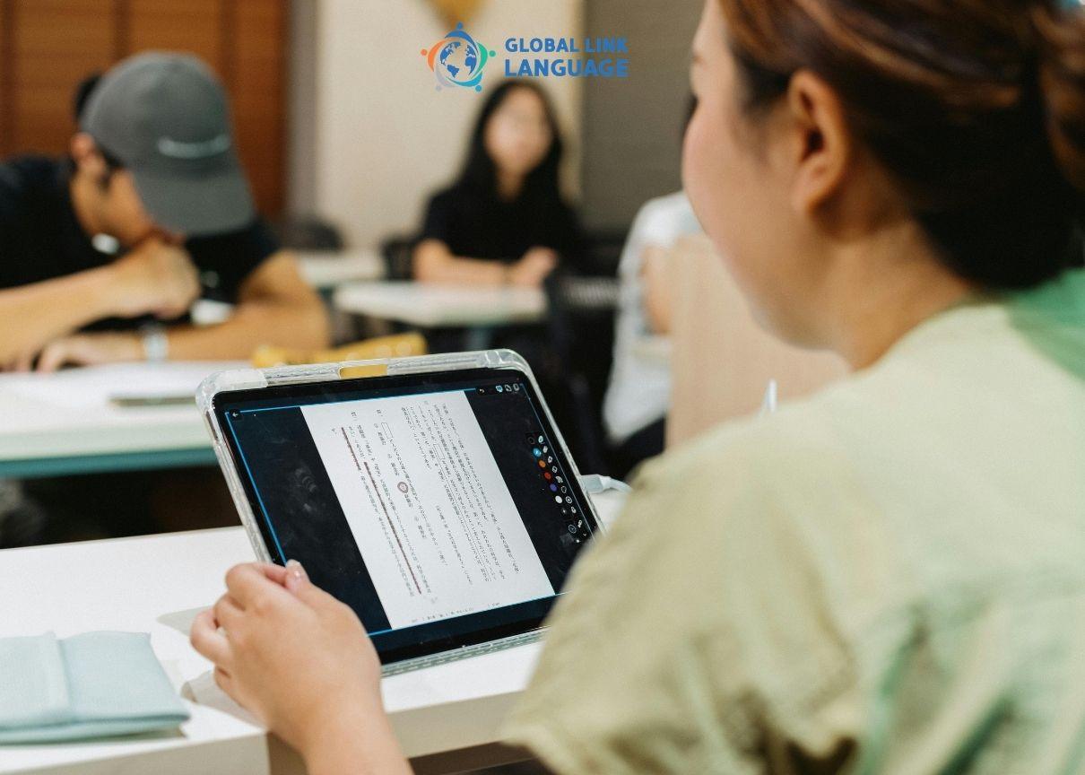 Chủ động tạo cơ hội học hỏi trong điều kiện hiện có